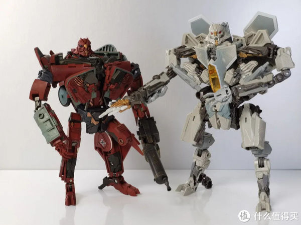 开箱|变形金刚玩具 篇三百三十:认真系列反复横跳——TW一战红蜘蛛开箱
