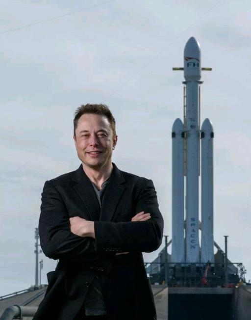 SN15万米高空完美着陆,人类啥时候登上火星?马斯克:五年半以内