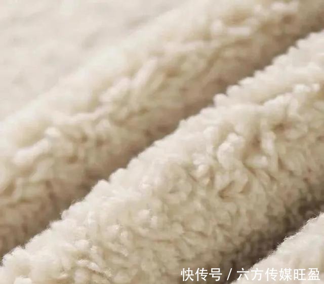 羊羔绒|一件羊羔绒外套,点亮你冬季的时髦