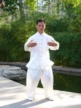 气血|站桩不仅可以补气血还可以提升气质！