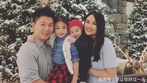 护士|产房门前三个爸爸拼二胎女儿，听到护士的话后，表情太有意思了