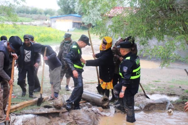 民警|海拔3200米，民警奋战在抗洪抢险一线