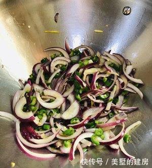 家常鸡蛋菜谱，香喷喷的洋葱炒鸡蛋，简单美味营养，吃不够