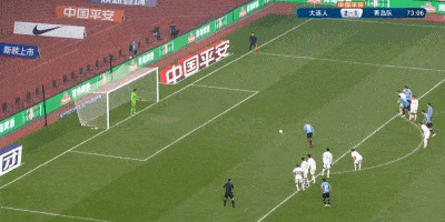 右脚|参加附加赛!中超:大连人4-1青岛 单欢欢双响拉尔森破门