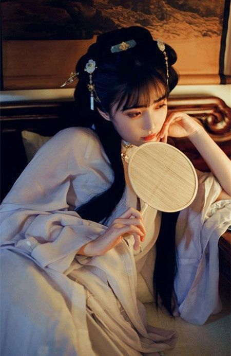 鹤冲天@柳永一首很不要脸的词,为沉迷酒色找理由,读来却是风华绝代