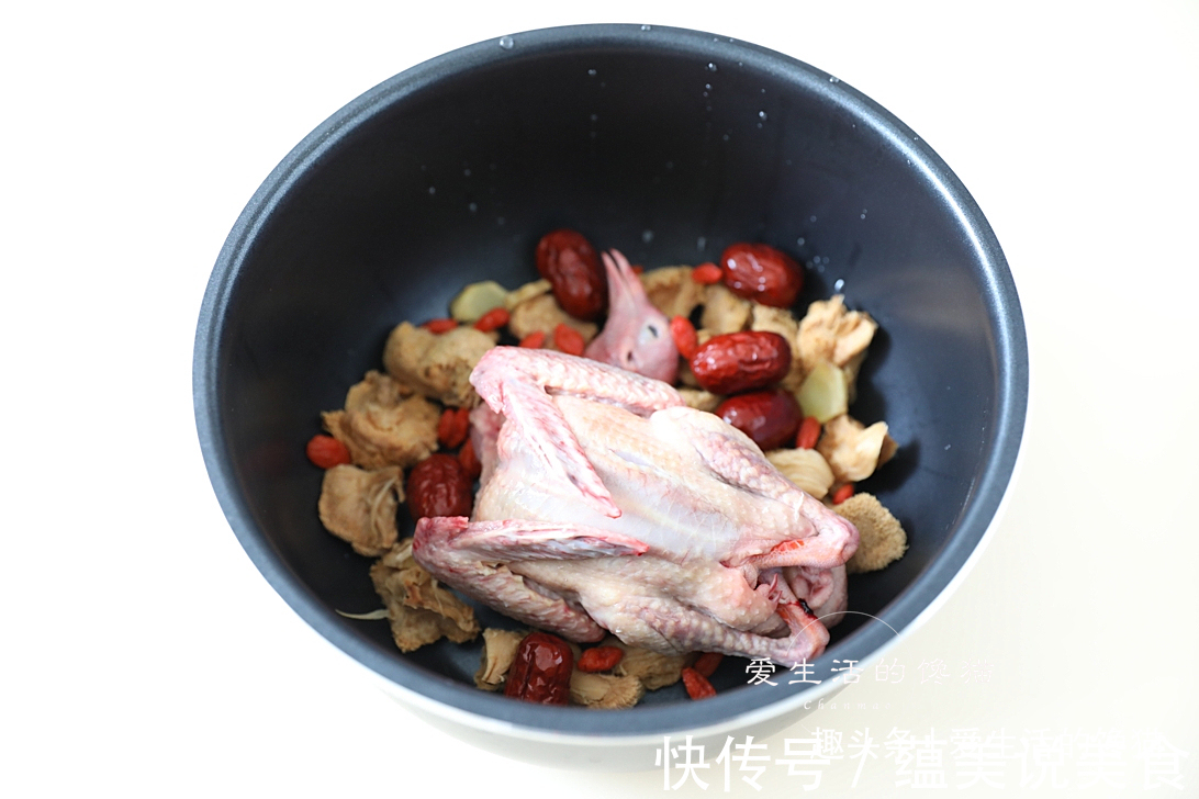 气血|秋季要滋补，建议多喝这道汤，补气血，强体质，老人孩子都合适