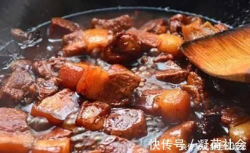 这味料是红烧肉的“死对头”,老是有人错放难怪肉质干柴不软嫩