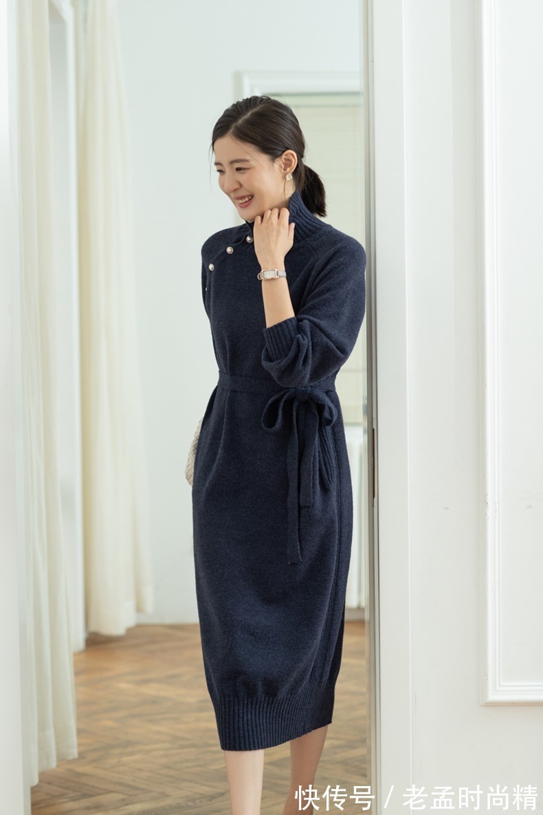 小单鞋|时髦好穿搭的针织连衣裙,简约知性,时尚优雅