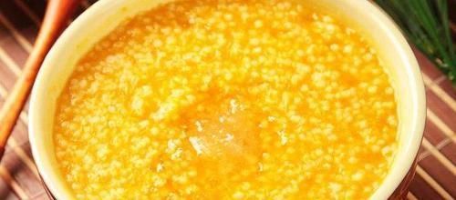 天冷要多喝小米粥,教你這個方法,香濃粘稠米油厚厚,營養滋補