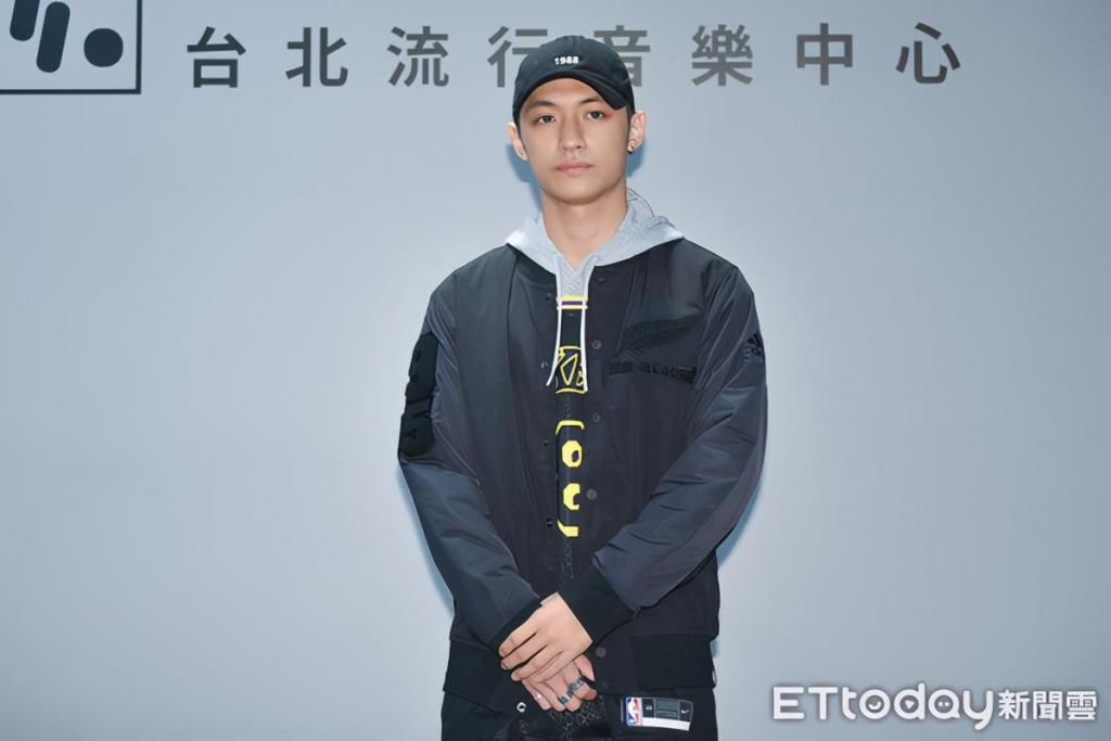  DD52|欧汉声力挺《DD52》演唱会　放话先预购100张专辑