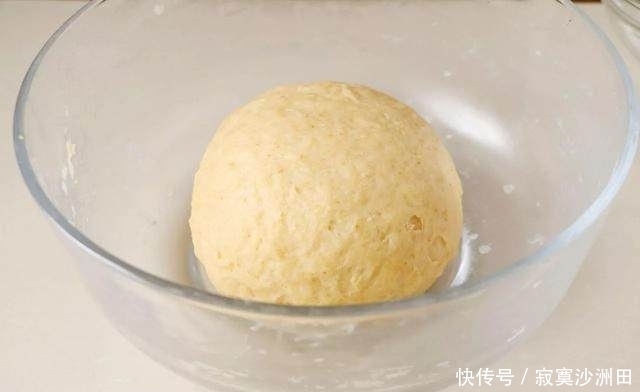 色拉油版吐司不用面包机,不用手揉面,依然可以做出手套膜的柔软