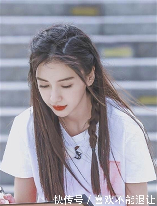 卷发|“渣女烫”早就过时了,今年巨乖的4种“发型”,8成女生都适合