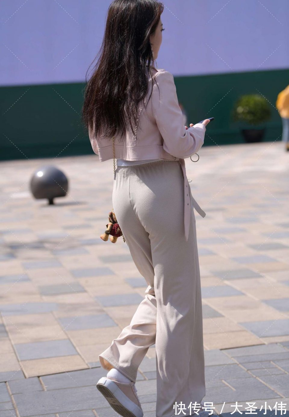 前卫|美女街拍:这真是我的梦中情人啊!父母喜欢的类型,好想请她一起吃个饭