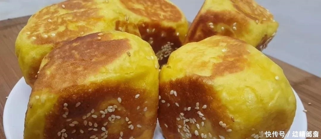 南瓜又出新吃法,不用油炸,比面包馒头做法简单,比南瓜饼还好吃