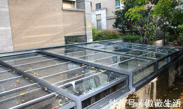 下沉式|开合式屋顶打造下沉式“庭院阳光房”,大美隐于内