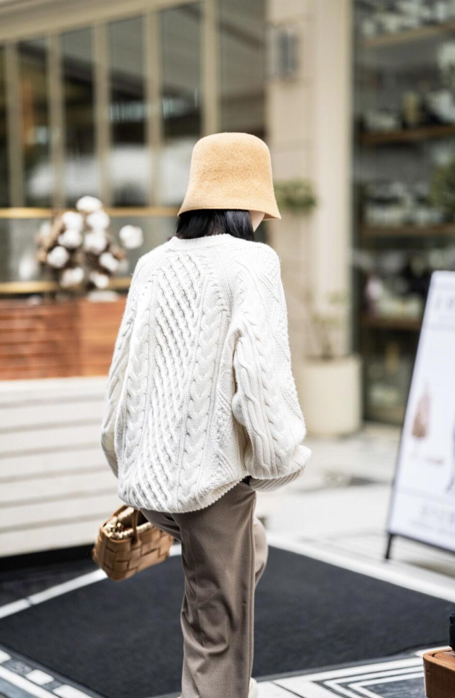 半身裙|这些才是“毛衣”的高级穿法,柔软舒适又百搭,保暖温柔不挑人