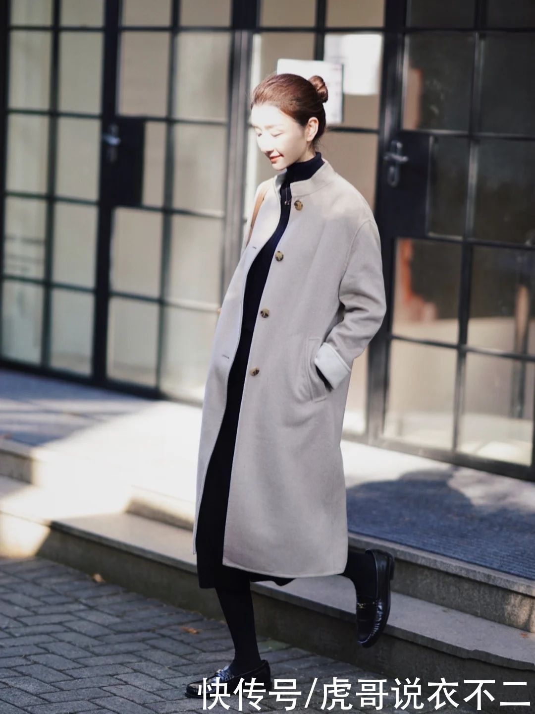 越简约越气质，时尚博主的大衣穿搭，“无视”年龄照搬都好看