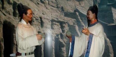 李邕#杜甫的这首诗非常狂妄, 李白都不敢这么写, 其中两句流传千古!