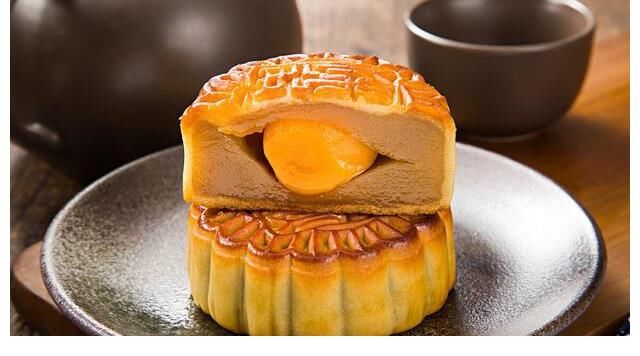 枣泥月饼|中秋将至，这10种口味的月饼你会选择谁？五仁月饼还是排名第一？