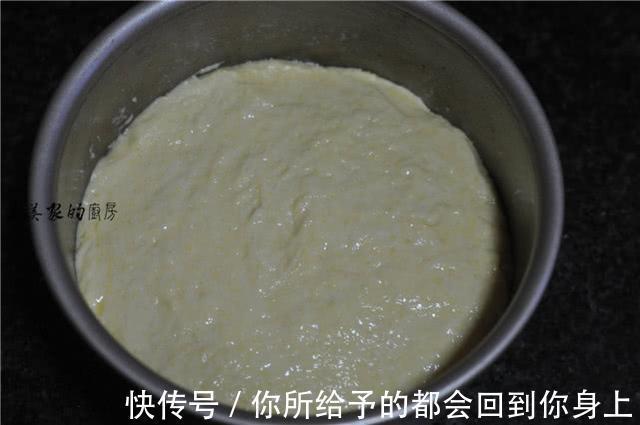 比电饭煲蛋糕还简单，不用面粉，不用烤箱，柔软蓬松，好吃又养胃