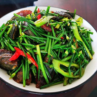 蒜苔|皮蛋炒蒜苔