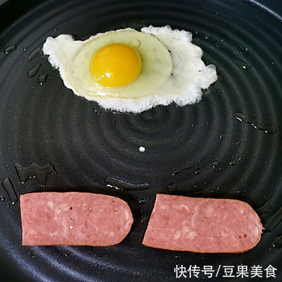 面包片|这道三明治 简单早餐，分分钟光盘