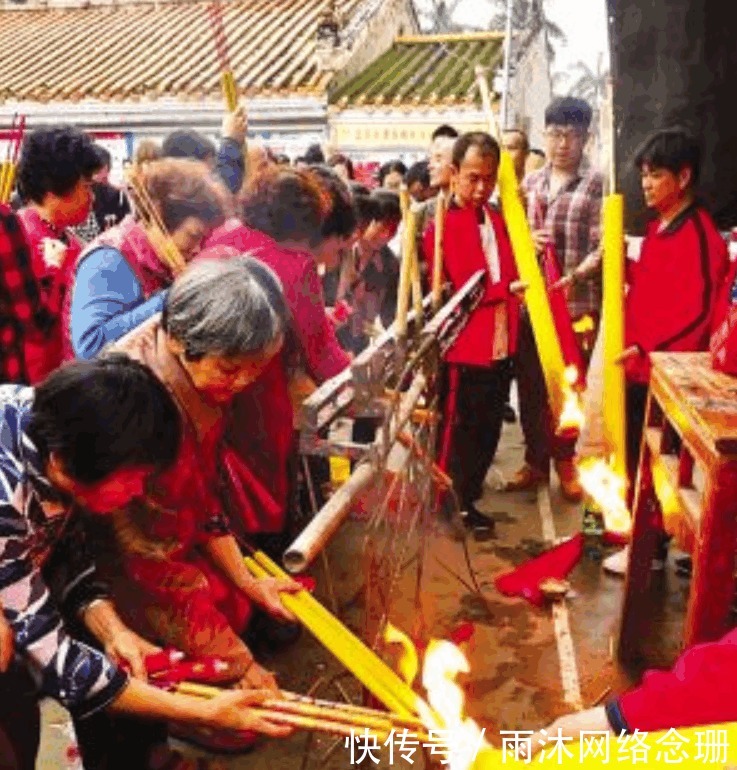 佛祖|人们在上香的时候, 为什么习惯上三根香 原来有这么多的讲究