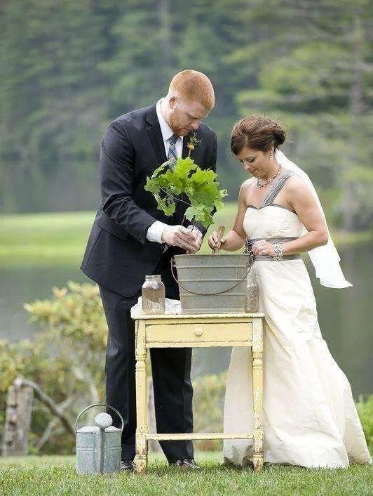 新郎新娘|各国婚礼奇葩习俗盘点,有些实在太搞笑了