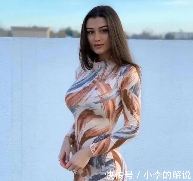 模特|96后比基尼模特，韩美混血颜值，搭配凹凸身材，网友赞叹太美了！