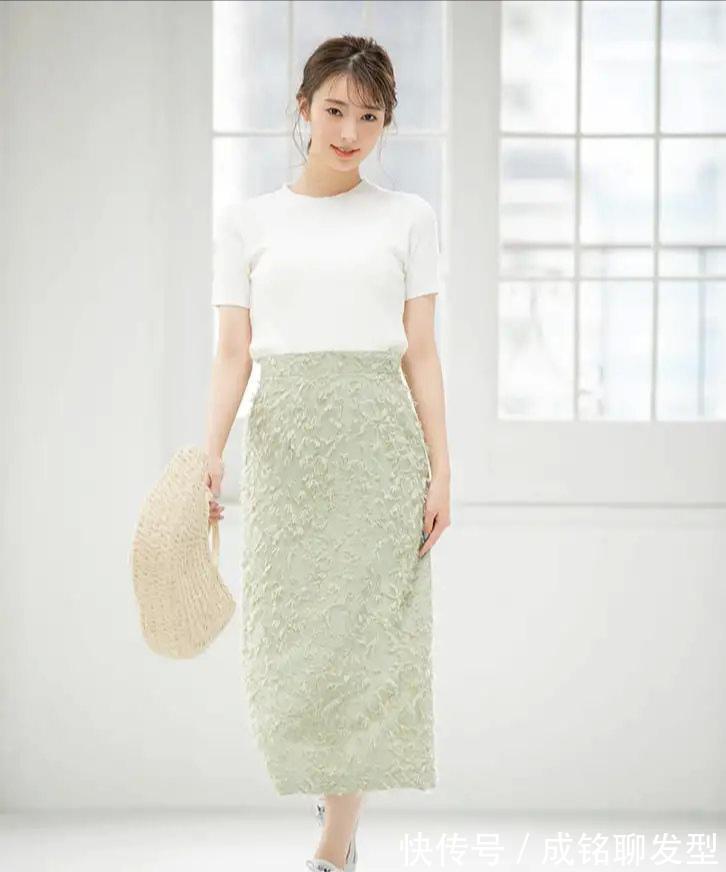 高颜值|时尚高级的夏日穿搭,看看这位高颜值模特精彩演绎,照着穿你也美