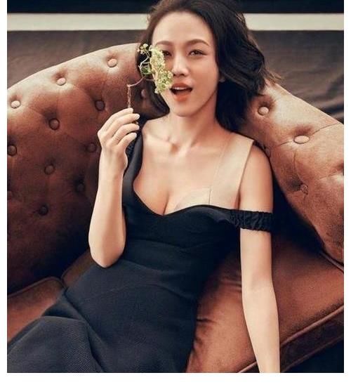 泳装|应采儿晒陈小春张智霖张学友的泳装照，评论区网友的回复笑翻众人