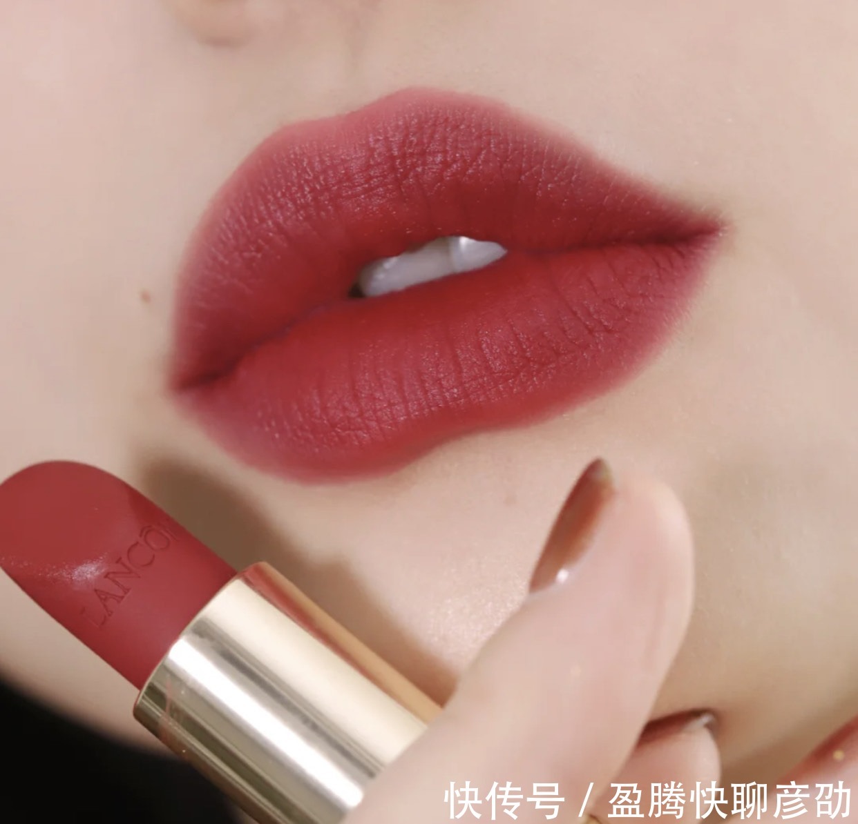 “上班族”涂什么颜色的口红?迪奥740沉稳,999霸气御姐