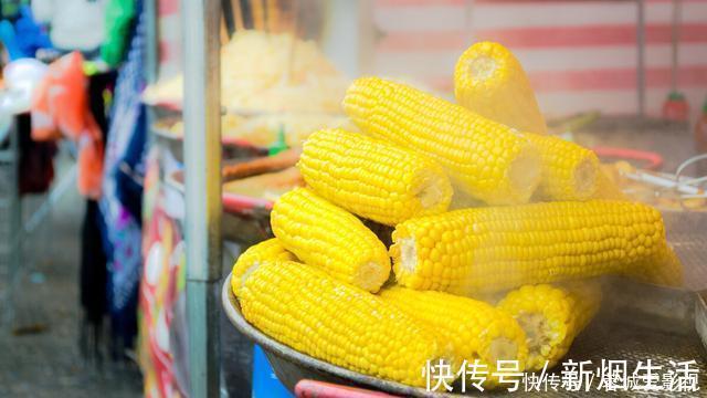 玉米皮|玉米直接放冰箱就错了，教你一招，放半年都新鲜，吃着像刚买的