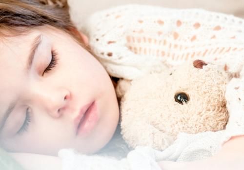 生长激素|孩子午睡和不午睡，短期没什么，长期下去差距就出来了