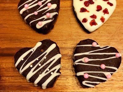 用油|巧克力饼干别再买着吃了,不用水不用油,而且不用烤,在家就能做