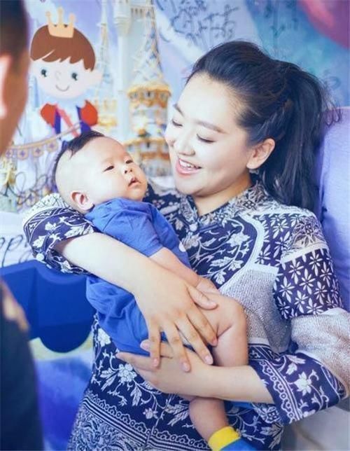 卡通世界|“月亮姐姐”39岁怀孕,为保胎前3月都不下床,娃的名字很有含义