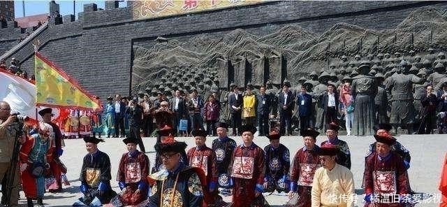 无话可说|乾隆七世孙戴上亿玉扳指,专家建议上交,他回6字让专家无话可说