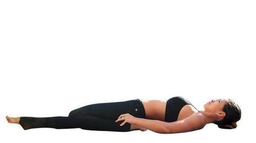 背部|瑜伽后弯好处多多,每天弯一弯,让你背部更加挺拔