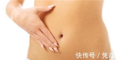 小动作|腹部肥胖穿啥都难看，四个小动作每天做一遍，摆脱腹部赘肉