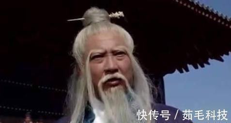 张三丰!杨过一生收过唯一的一个徒弟,名气比他大,还成了一代宗师