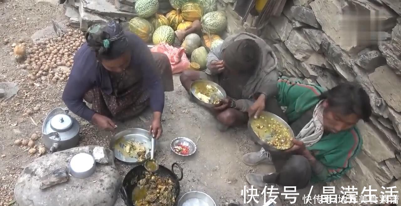 葱油鸡|尼泊尔山区贫困村民杀鸡招待中国客人,鸡肉做法特别,味道确实好