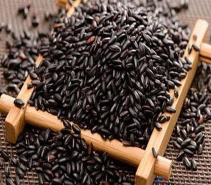 黑色素|黑米养生搭配一起煮,每天喝一碗,头发乌黑,皱纹消失,肌肤紧致