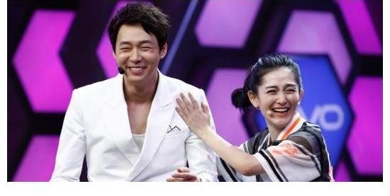 江苏卫视|主持人乐嘉回应“强吻谢娜”一事，称网友没有最基础的分辨力