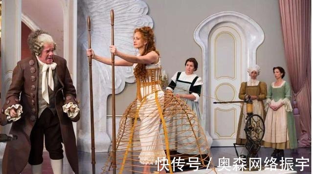 三寸金莲|16世纪发生过什么,三寸金莲的缠足与丰乳肥臀的束腰同时兴起