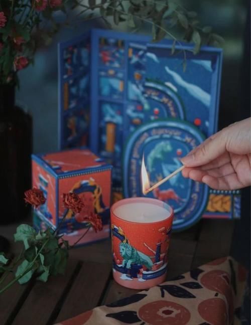 文案：各过各的新生活，不要回头