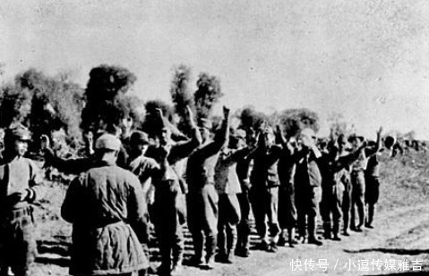 举手|日军战败就切腹？来看看他们举手投降的老照片：这才是真实的历史