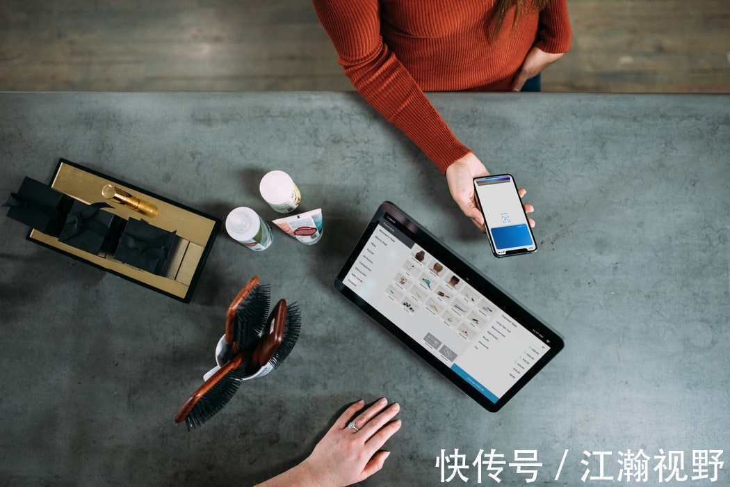 种草|淘宝逛逛推出双11种草期？淘宝亲自下场种草，小红书还有戏吗？