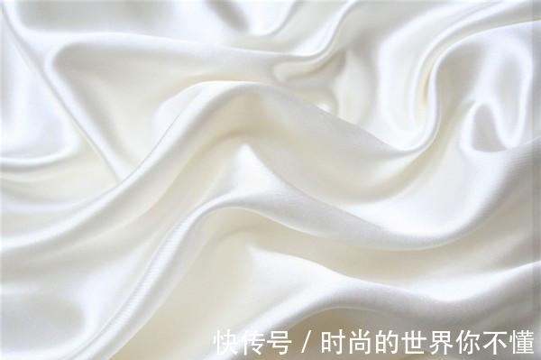 温柔 40+的女人,这3个穿搭要点,学会温柔轻熟风穿搭!