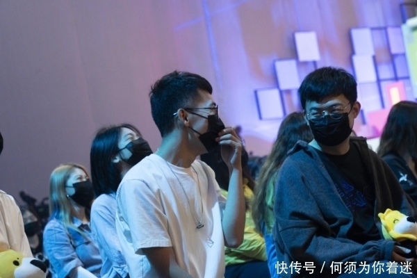 杨笠|杨蒙恩苏宁毕业会放言要裸辞,竟是被杨笠李诞联手逼的?