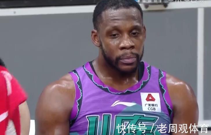上海男篮|山东男篮单节打出1比34,徐长锁暂停毫无效果,大比分落后为何不锻炼新人?